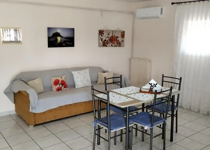 Maria\'S Modern Apartment , Monemvasia